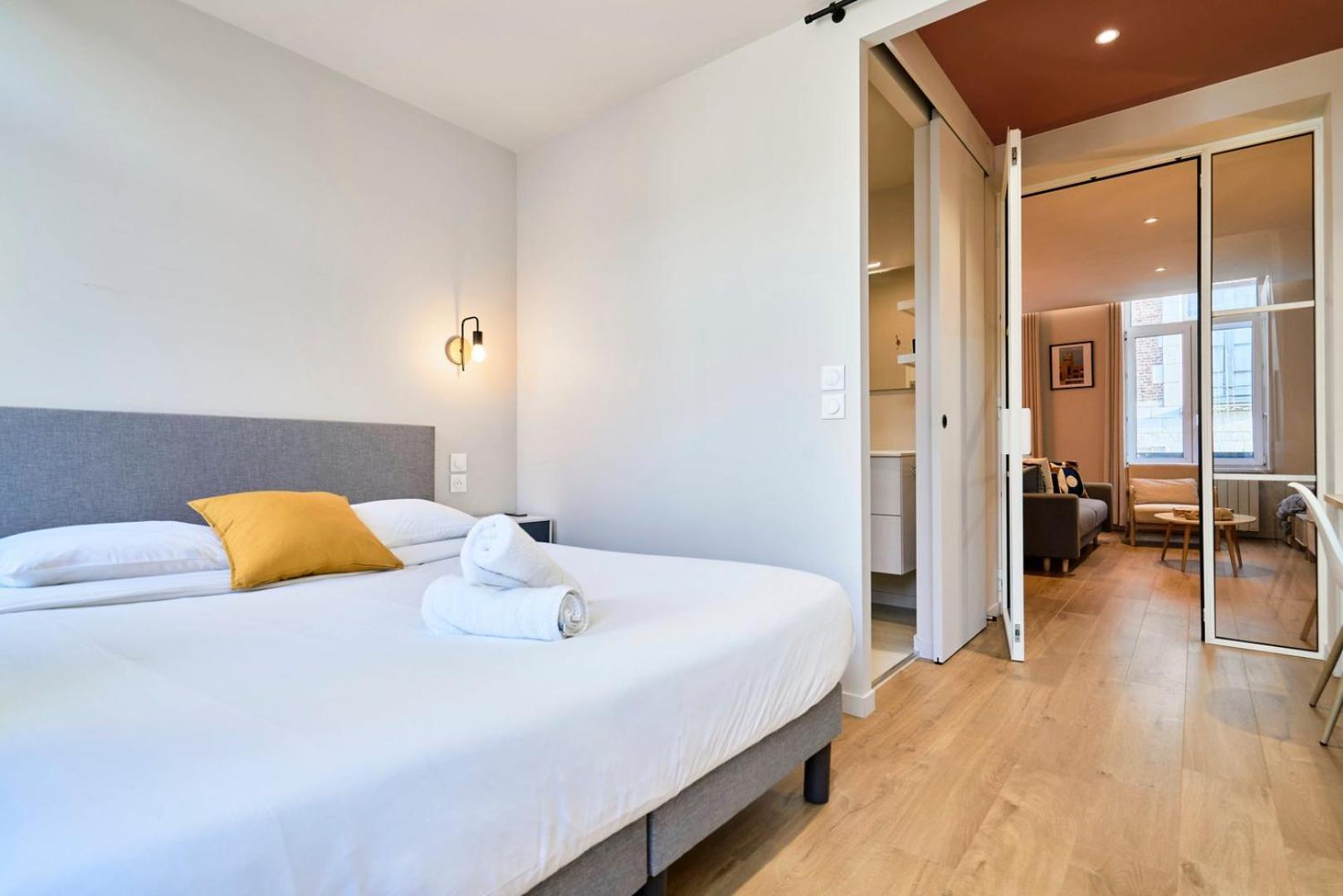 Apartment With Parking In The Heart Of Old Lille Exterior photo